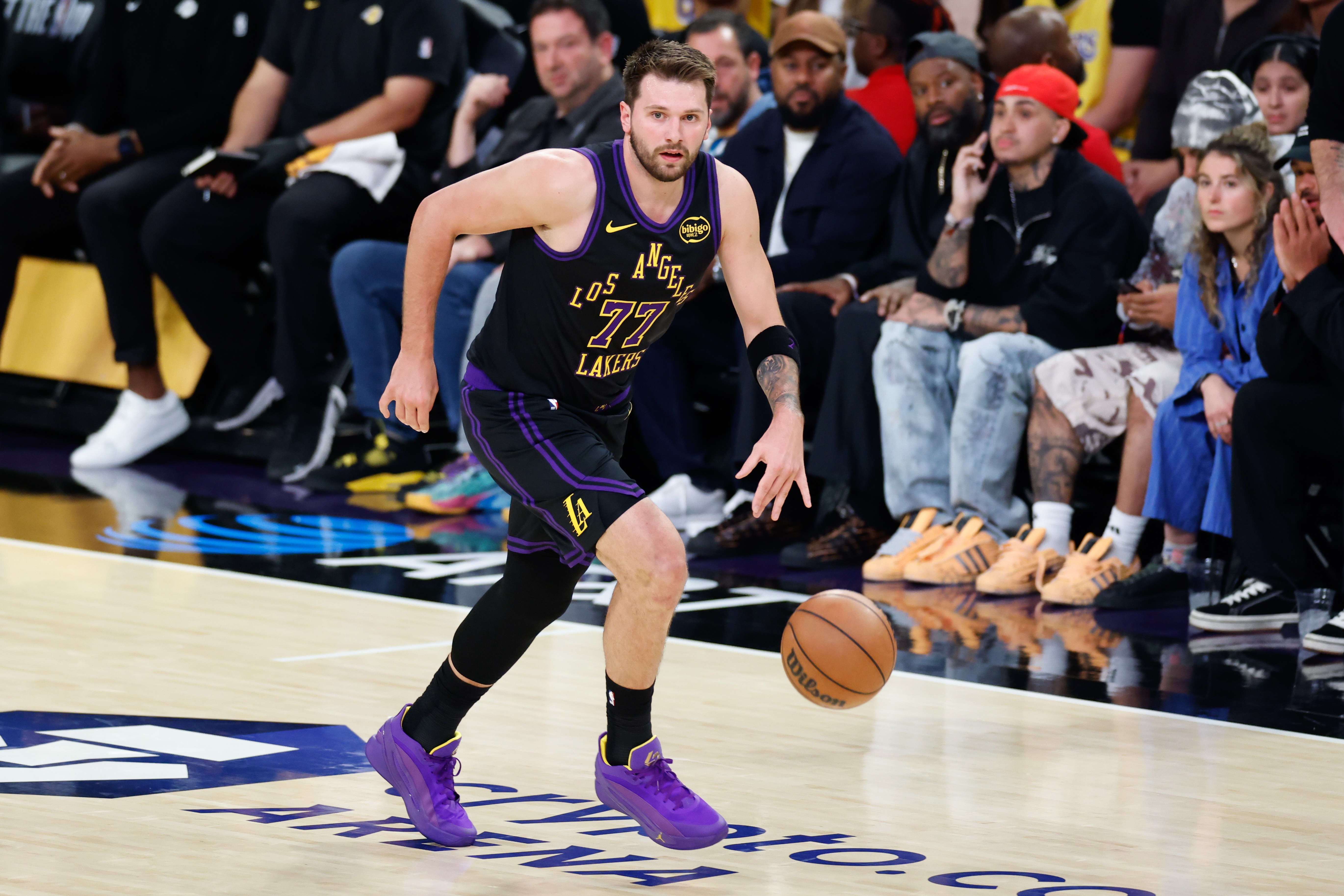 开云电子-东契奇成为本赛季第13位单场50+球员 约基奇2次&amp;掘金3人均为最多